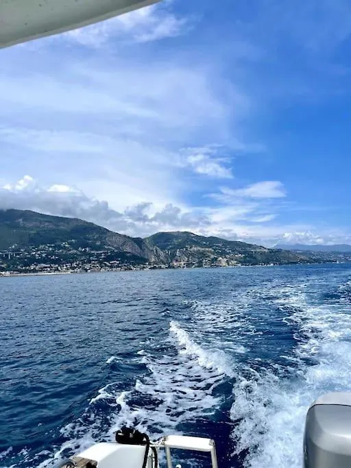 Jolie Appartement De Bord De La Mer Cote D'Azur Roquebrune-Cap-Martin 0*,